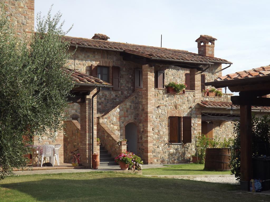 Agriturismo Il Canto Della Gallina Farm stay Villastrada (Umbria)